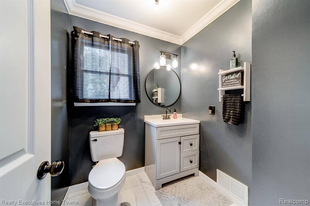 4238 FAIRWAY Drive, Fort Gratiot, MI 48059 — Photo 13