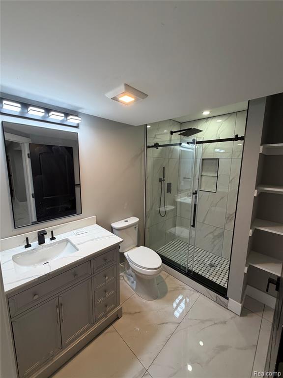 5140 Woodrun Court, West Bloomfield, MI 48323 — Photo 17