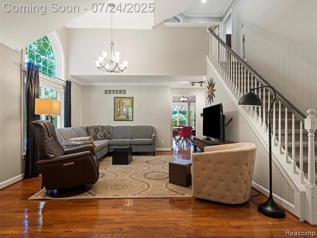 320 James Circle, Royal Oak, MI 48067 — Photo 5