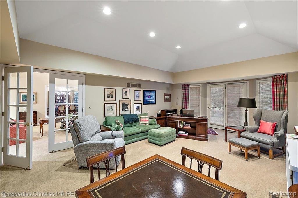 5579 Pine Brooke Court, Bloomfield Hills, MI 48304 — Photo 29