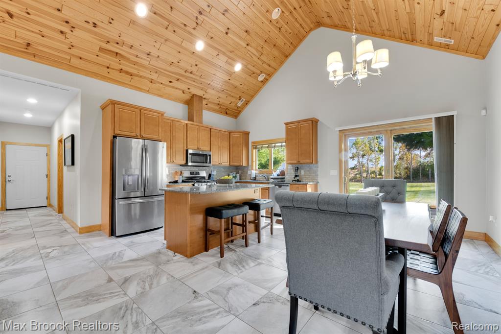 6300 HAZARD Road, Fenton, MI 48430 — Photo 5