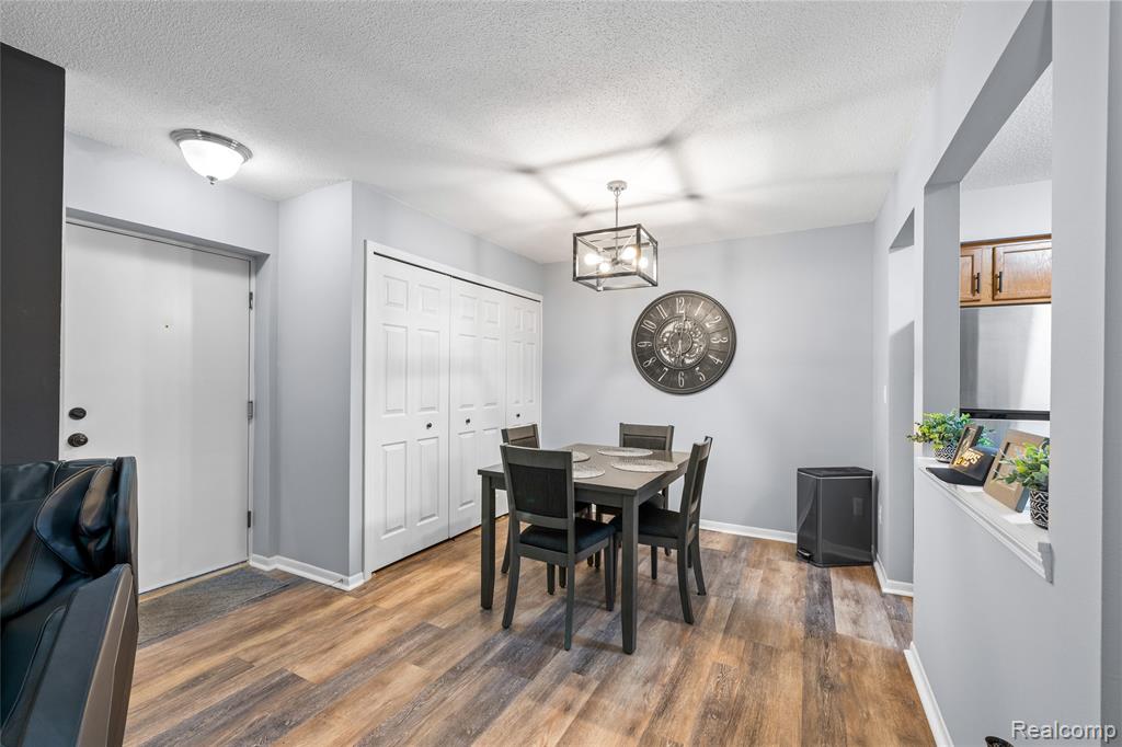 35916 Ann Arbor Trail, Livonia, MI 48150 — Photo 4