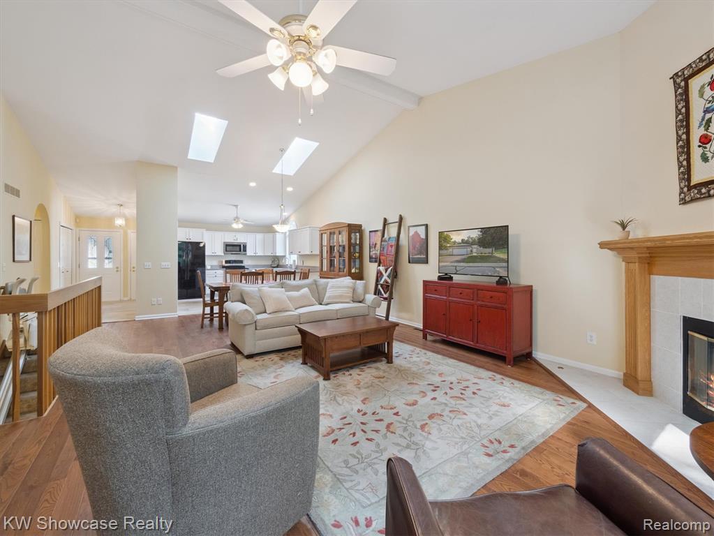 2933 E Telluride, Brighton, MI 48114 — Photo 8