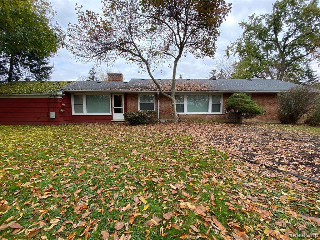 5035 S CLUNBURY Road, West Bloomfield, MI — Photo 13