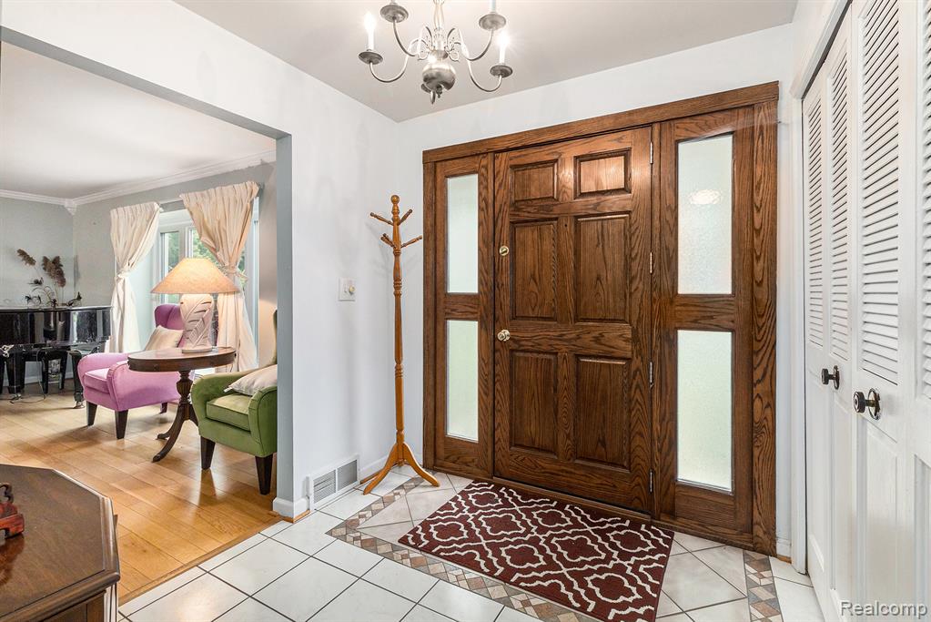 3420 Sussex Court, Ann Arbor, MI 48108 — Photo 3