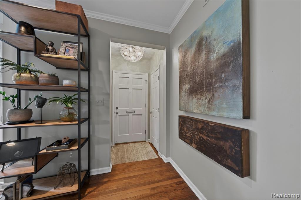 16265 Locherbie Avenue, Beverly Hills, MI 48025 — Photo 2