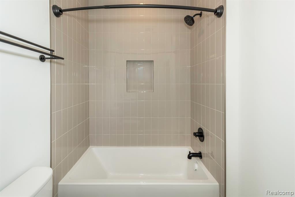 7536 Churchill Street, C19, Detroit, MI 48206 — Photo 29