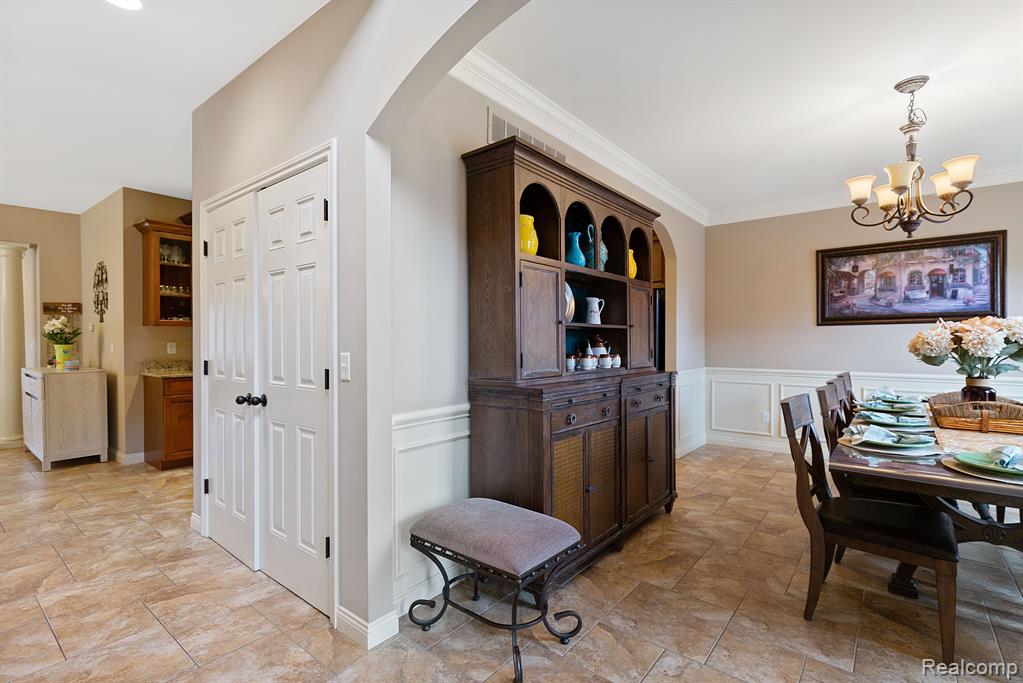 49751 GOLDEN PARK Drive, Shelby Twp, MI 48315 — Photo 7