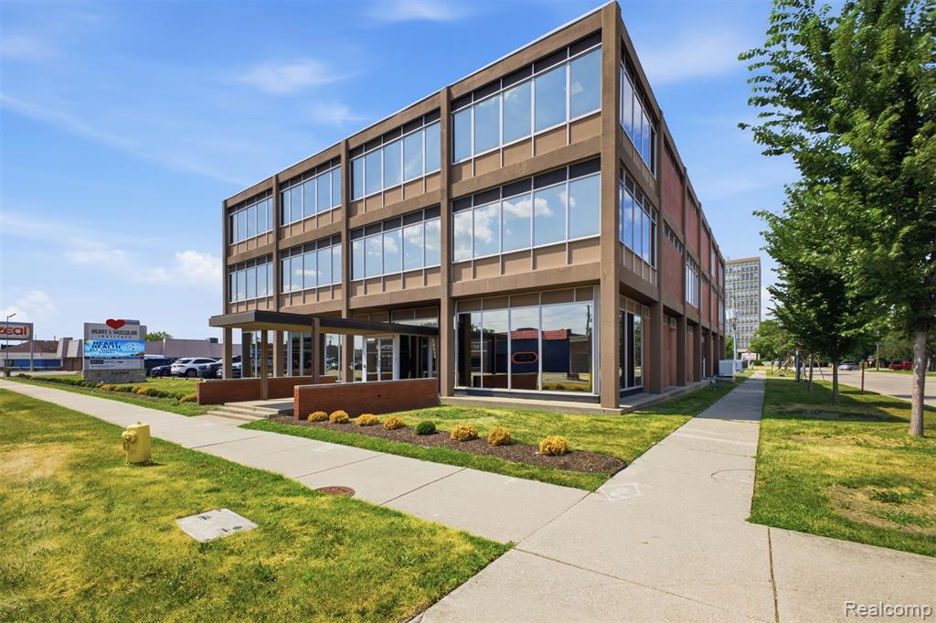 22720 Michigan Avenue, Dearborn, MI 48124