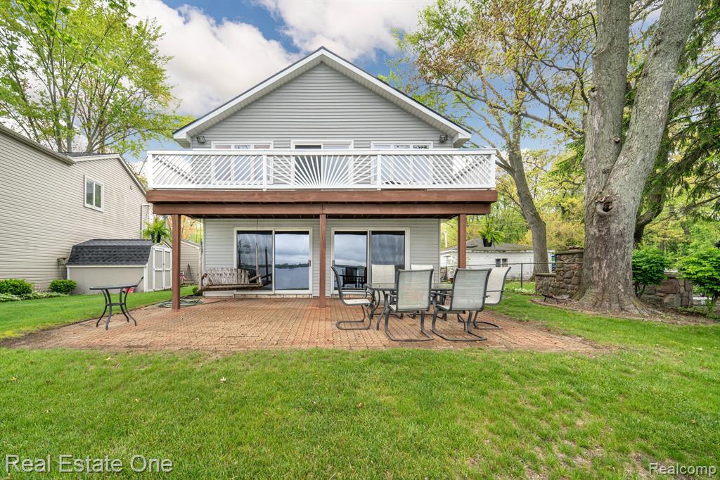 10194 Elmcrest Road, Whitmore Lake, MI 48189 — Photo 21