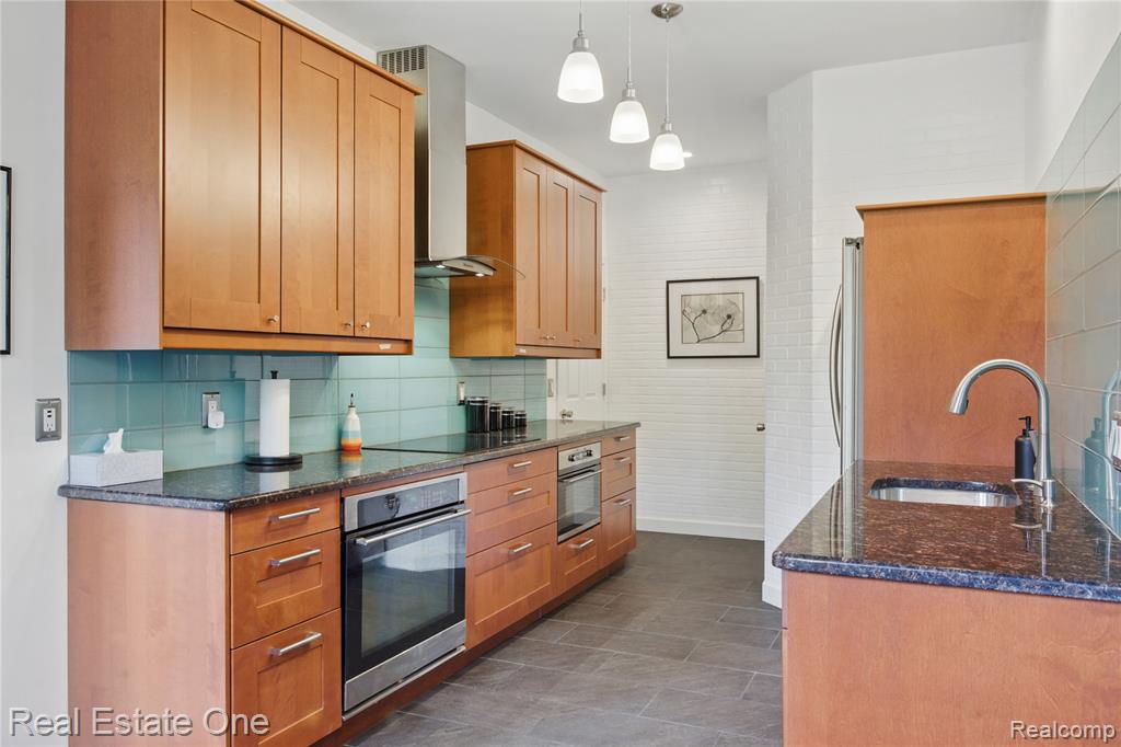 29494 BEAU Ridge, 2, Farmington Hills, MI 48331 — Photo 16