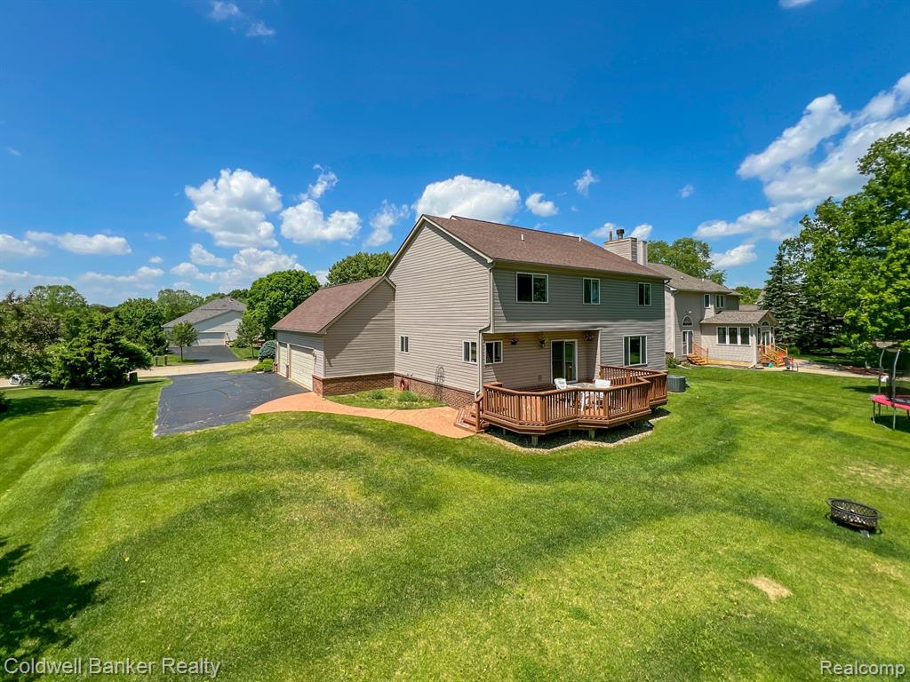 720 Donald Drive, Highland, MI 48356 — Photo 37