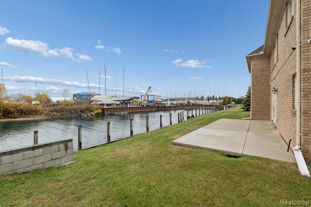 74 SAND BAR Lane, Detroit, MI 48214 — Photo 47