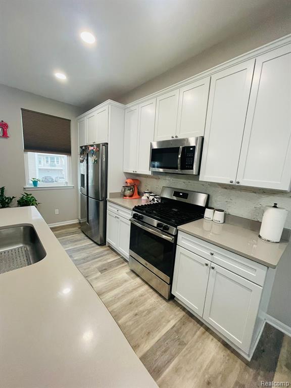 3221 Chambers W, Wixom, MI 48393 — Photo 17