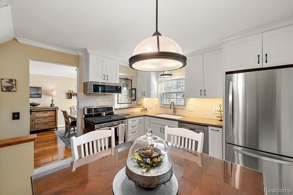 24546 Fairway Hills Drive, Novi, MI — Photo 15