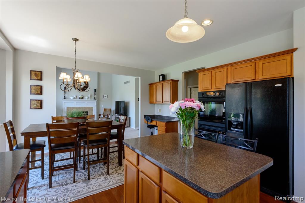 43825 S Timberview Drive, Belleville, MI 48111 — Photo 14