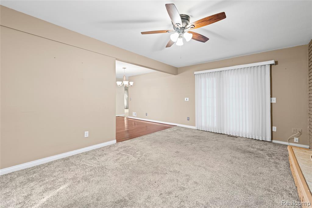 22356 Woodstock Court, Woodhaven, MI 48183 — Photo 14