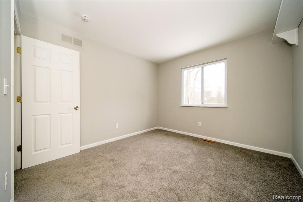 5266 ARGENTINE Road, Howell, MI 48855 — Photo 46