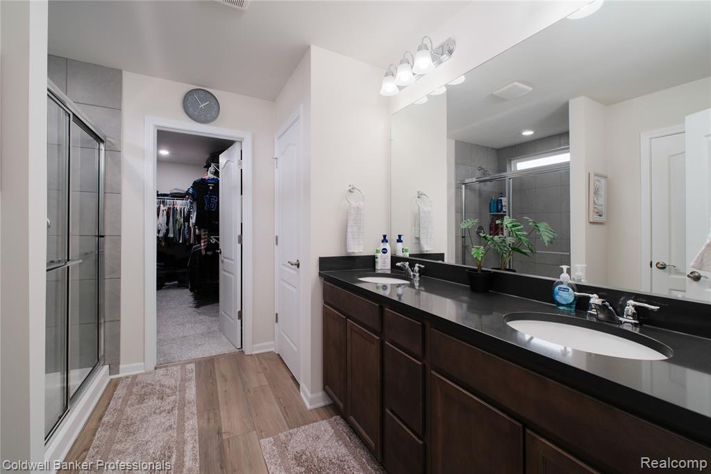 4813 Marquette Drive, Milford, MI 48381 — Photo 25