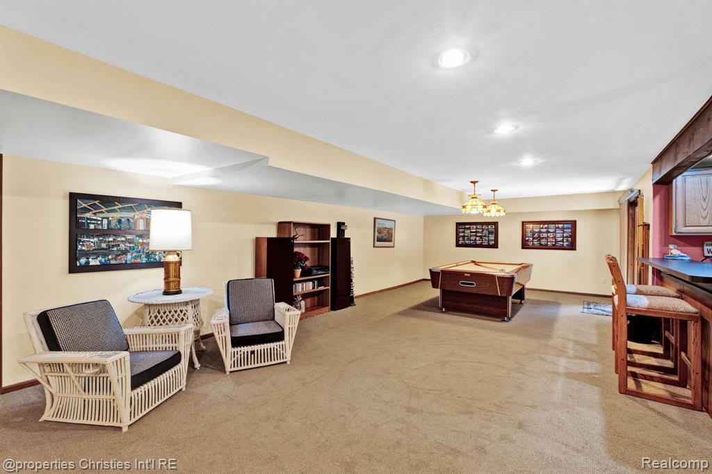 5641 SUSSEX Drive, Troy, MI 48098 — Photo 38