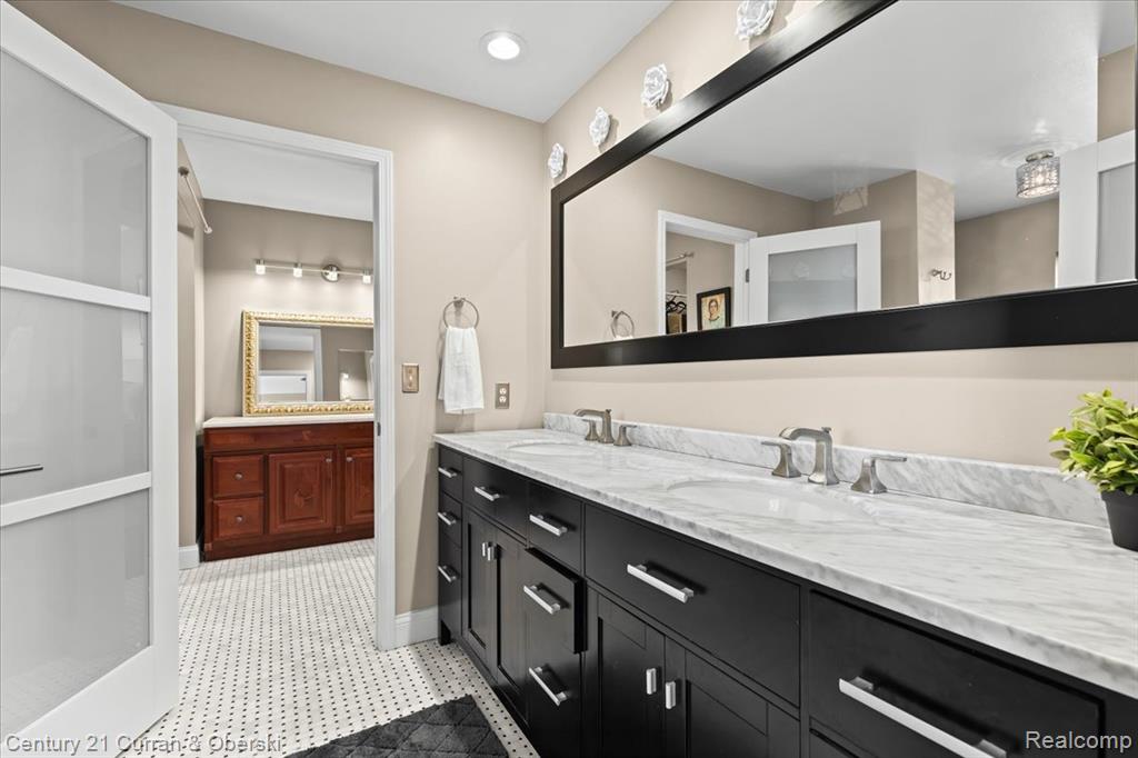 619 Winwood Circle, Walled Lake, MI 48390 — Photo 23
