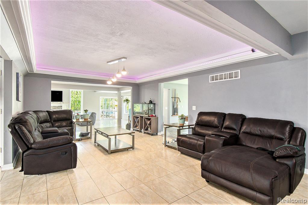 7471 Brewer Road, Flint, MI 48507 — Photo 17