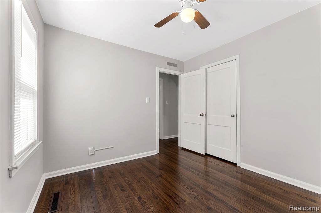 4924 Huron Street, Dearborn Heights, MI 48125 — Photo 13