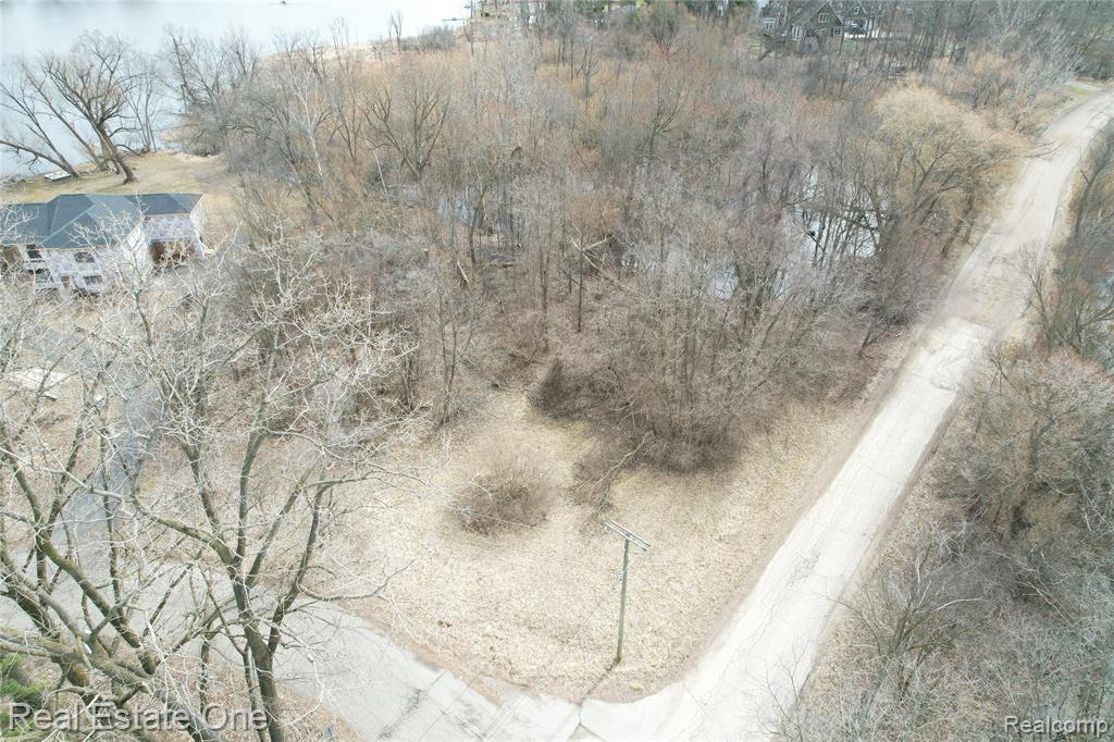 2636 Bay Drive, West Bloomfield, MI 48324 — Photo 3