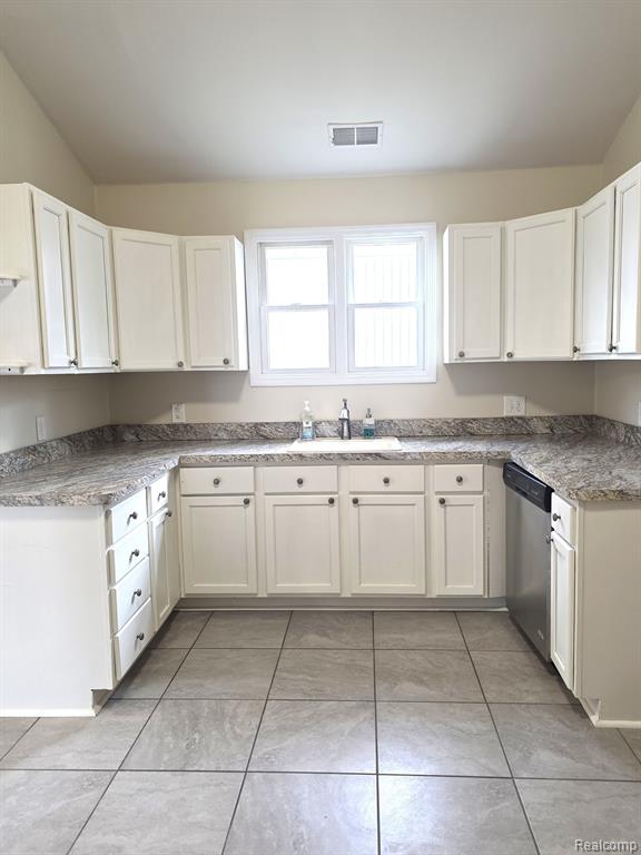 9515 LISTERIA Street, Commerce Twp, MI 48382 — Photo 6
