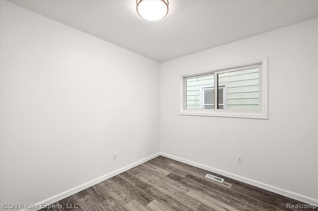 8104 Cloverdale Avenue, Ferndale, MI 48220 — Photo 39