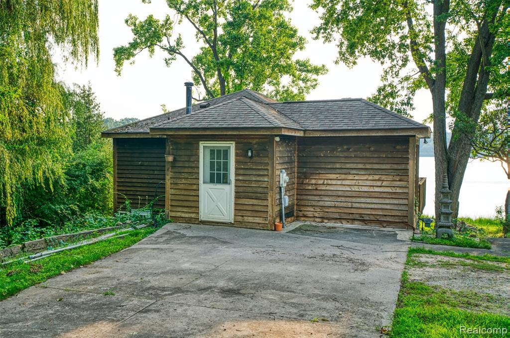 6304 Appleton Drive, Brighton, MI 48116 — Photo 25