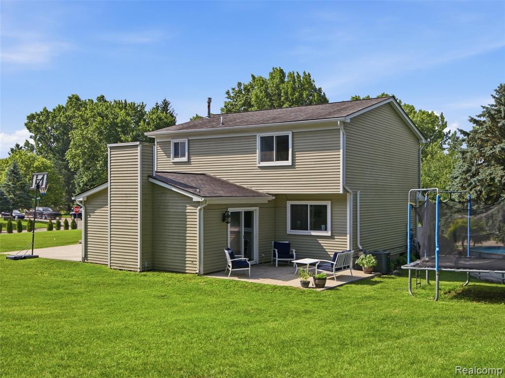 4040 Taggett Lake Drive, Highland, MI — Photo 39