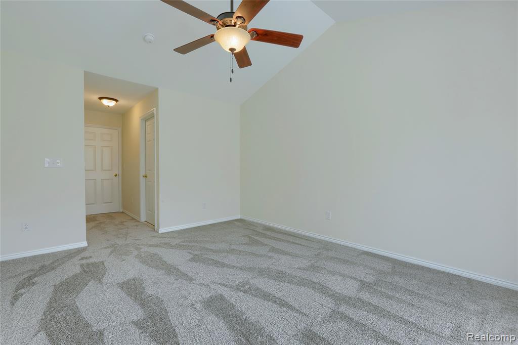 4434 Honeysuckle Drive, Sterling Heights, MI 48314 — Photo 15