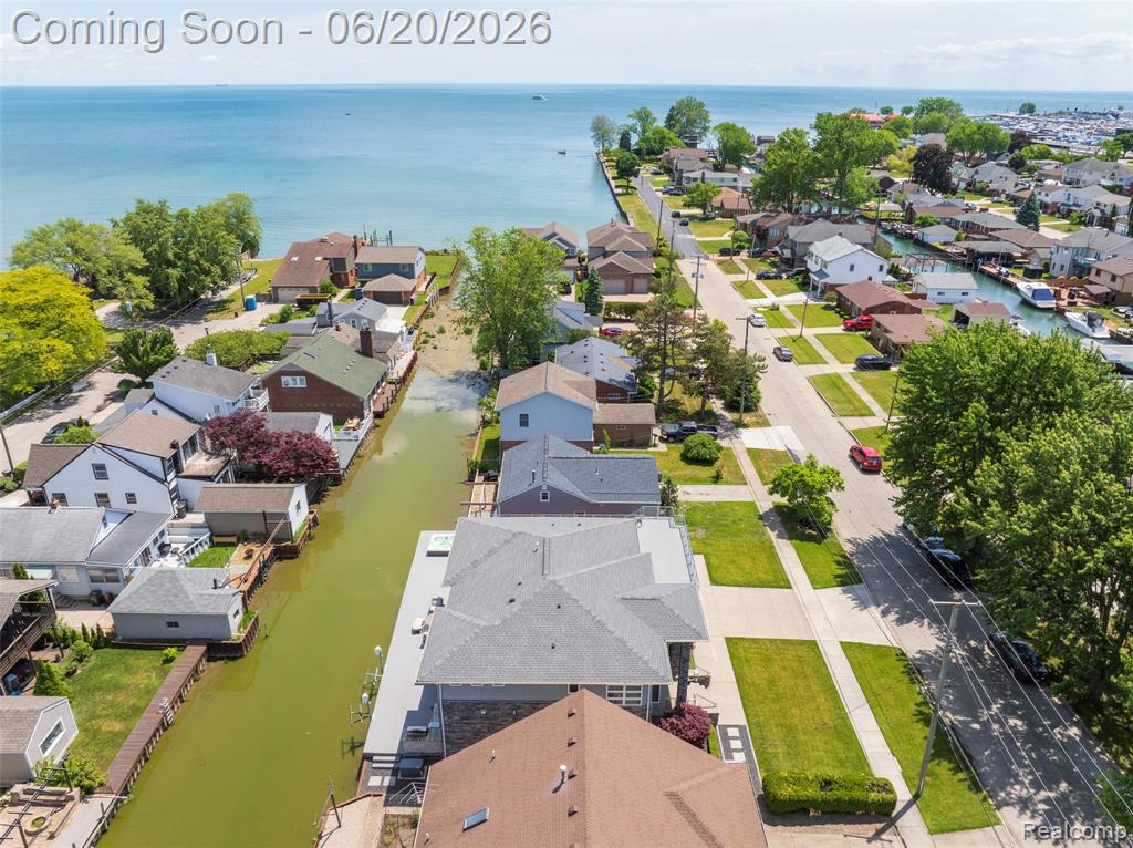 22491 E 10 Mile Road, Saint Clair Shores, MI 48080 — Photo 24