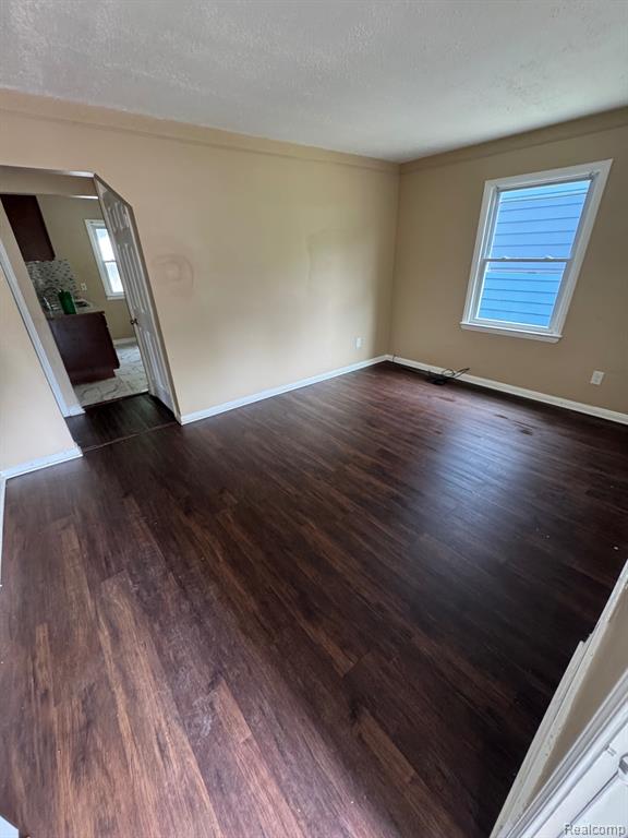 8056 Vaughan Street - Photo 2