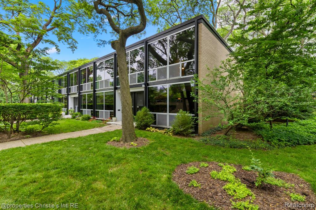 1351 Nicolet Place, Detroit, MI 48207 — Photo 2