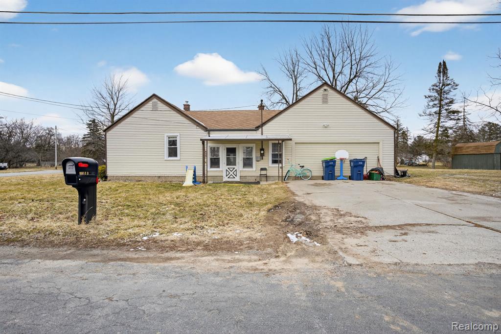 200 N River Road, Saginaw, MI 48609 — Photo 39