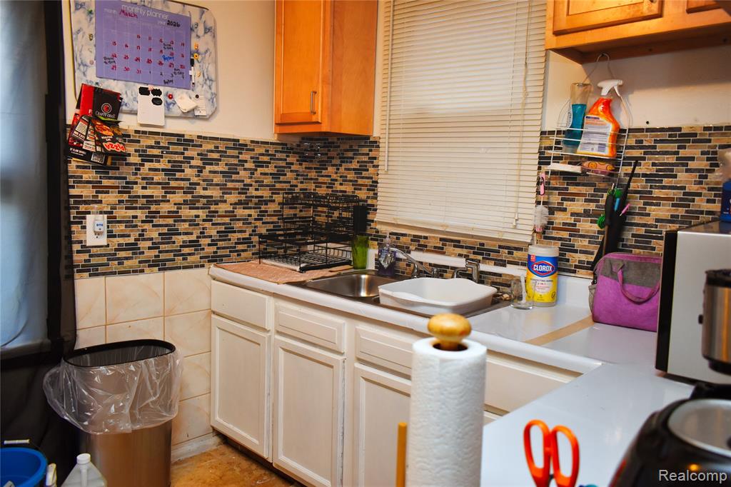 3985 Somerset Avenue, Detroit, MI 48224 — Photo 4