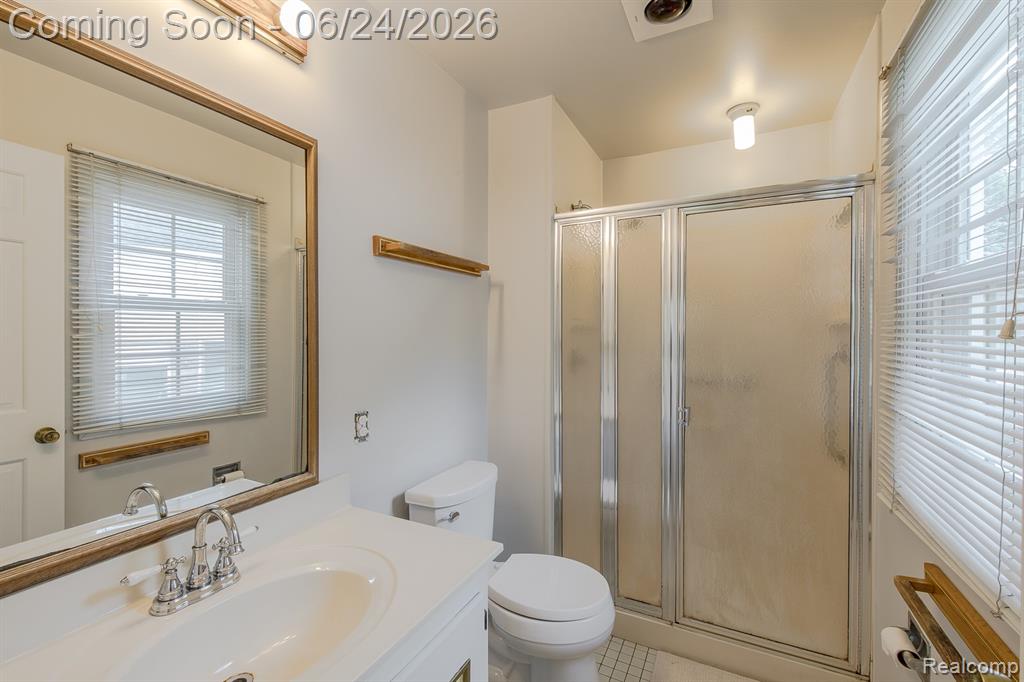 710 Basswood Drive, Rochester Hills, MI 48309 — Photo 29