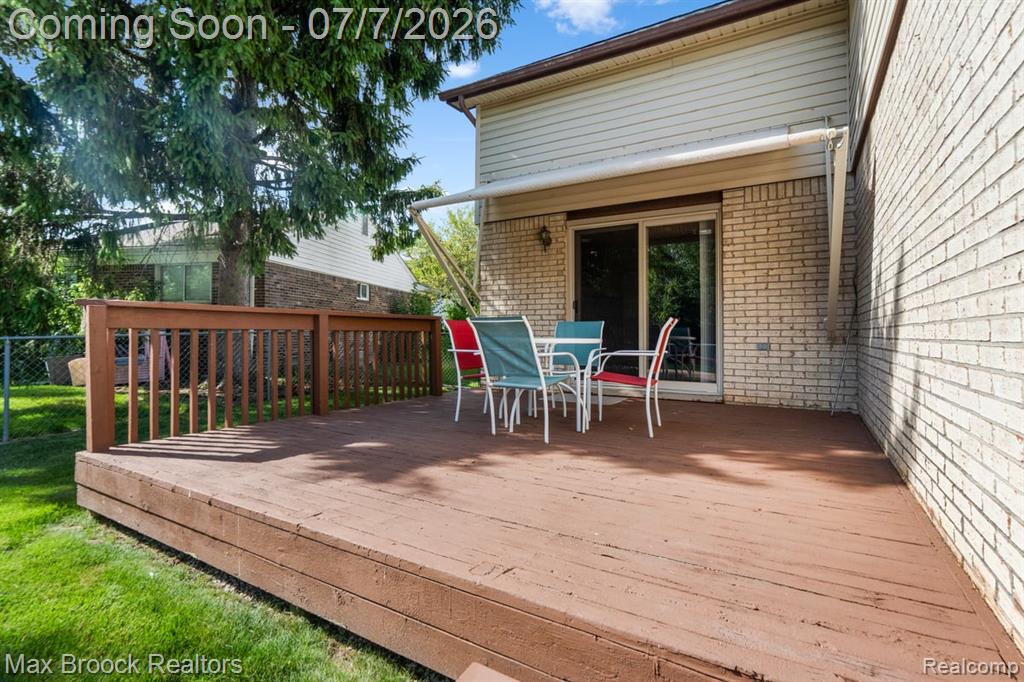 45361 Indian Creek Drive, Canton, MI 48187 — Photo 39