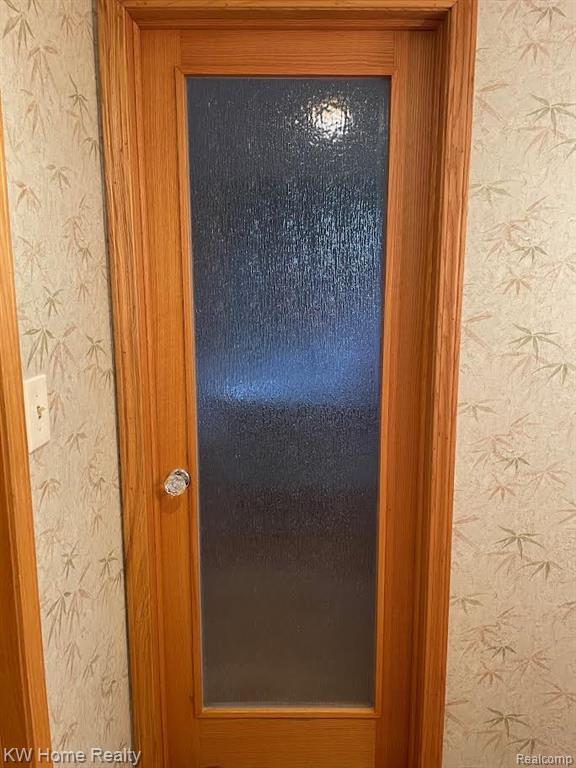 4568 Rolling Ridge Road, West Bloomfield, MI 48323 — Photo 19