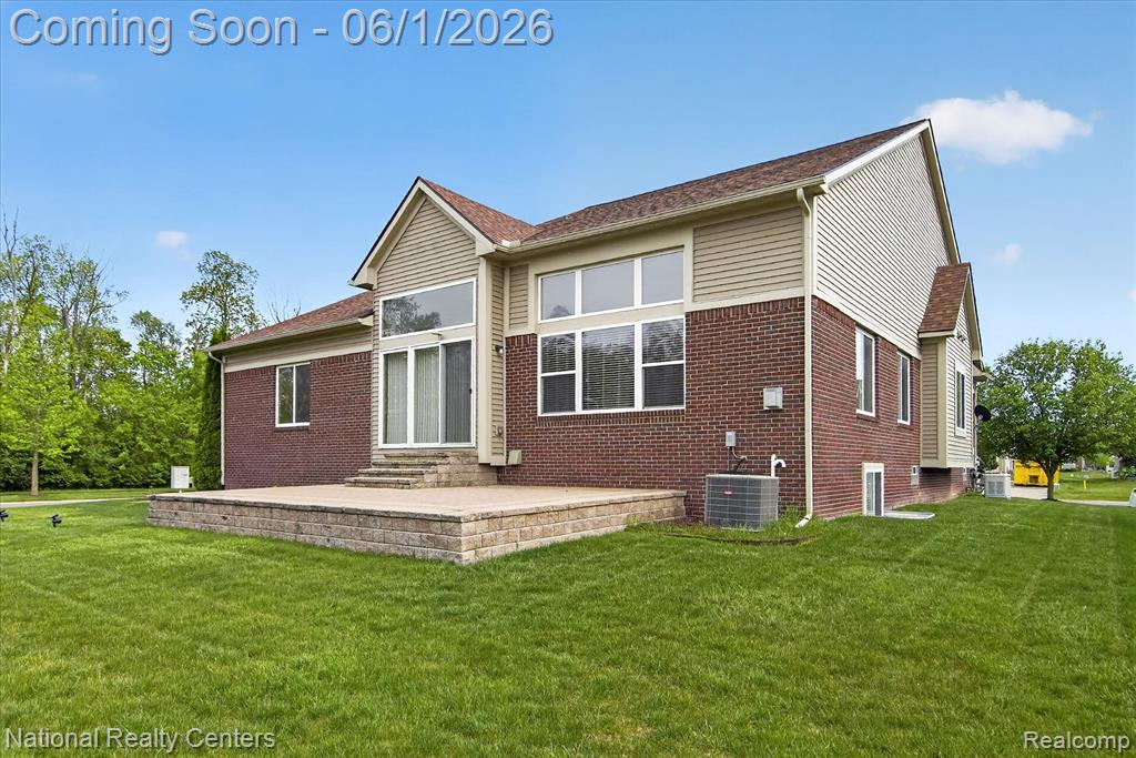 13691 Basswood Circle, Belleville, MI 48111 — Photo 51