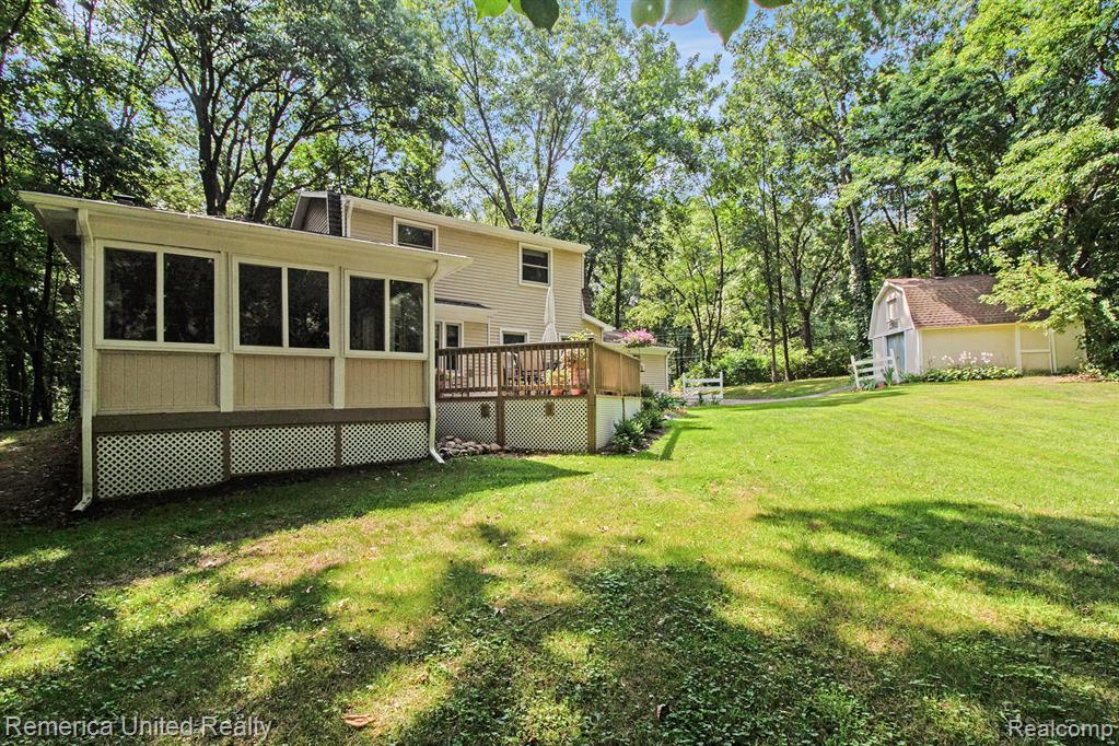 13900 Rocky Ridge, Hartland, MI 48353 — Photo 24