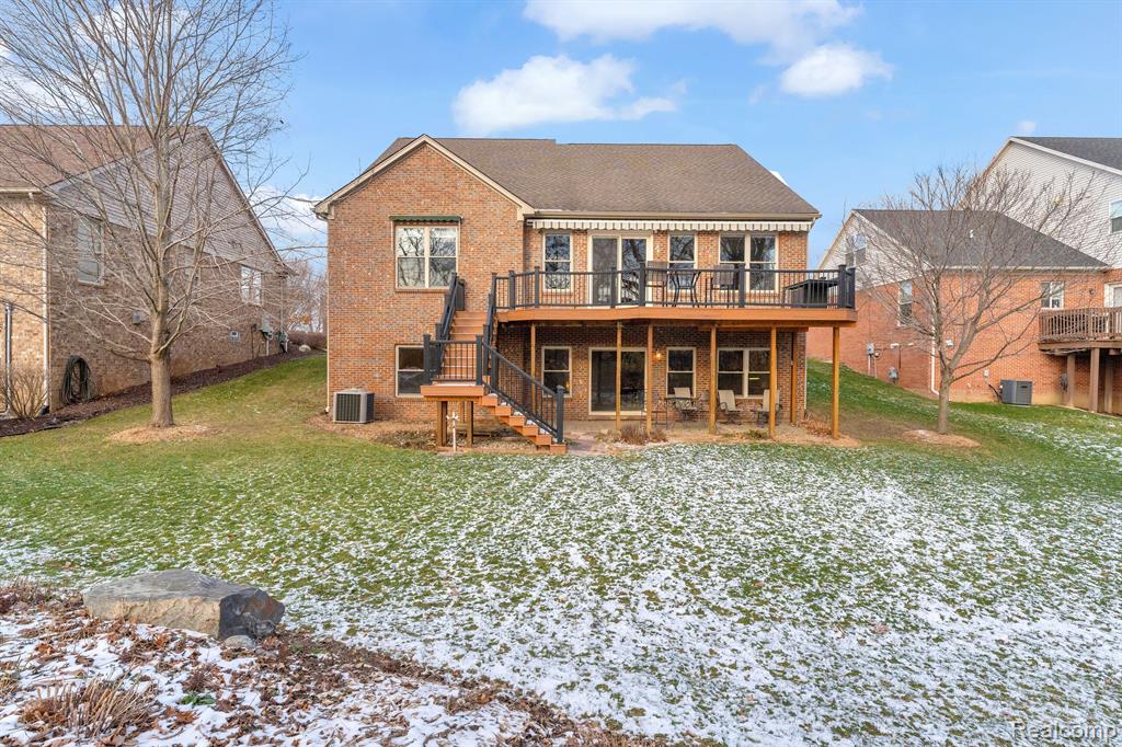 620 FAIRWAYS Lane, Chelsea, MI 48118 — Photo 3