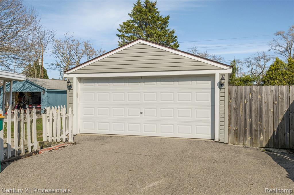 5404 Drayton Road, Clarkston, MI — Photo 22