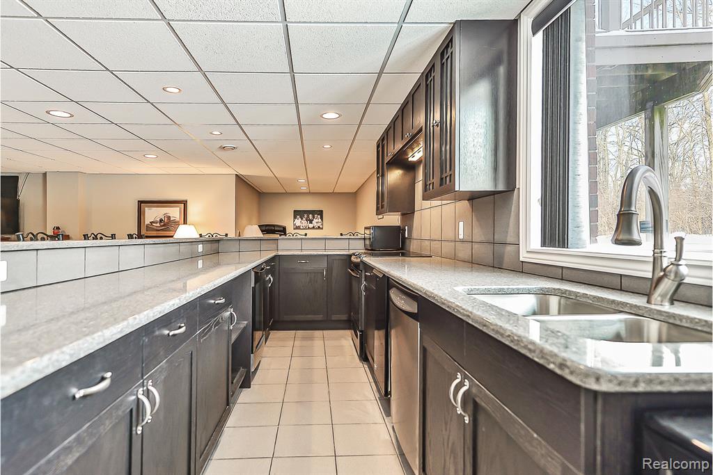 24624 ROSEMONT Drive, South Lyon, MI 48178 — Photo 22