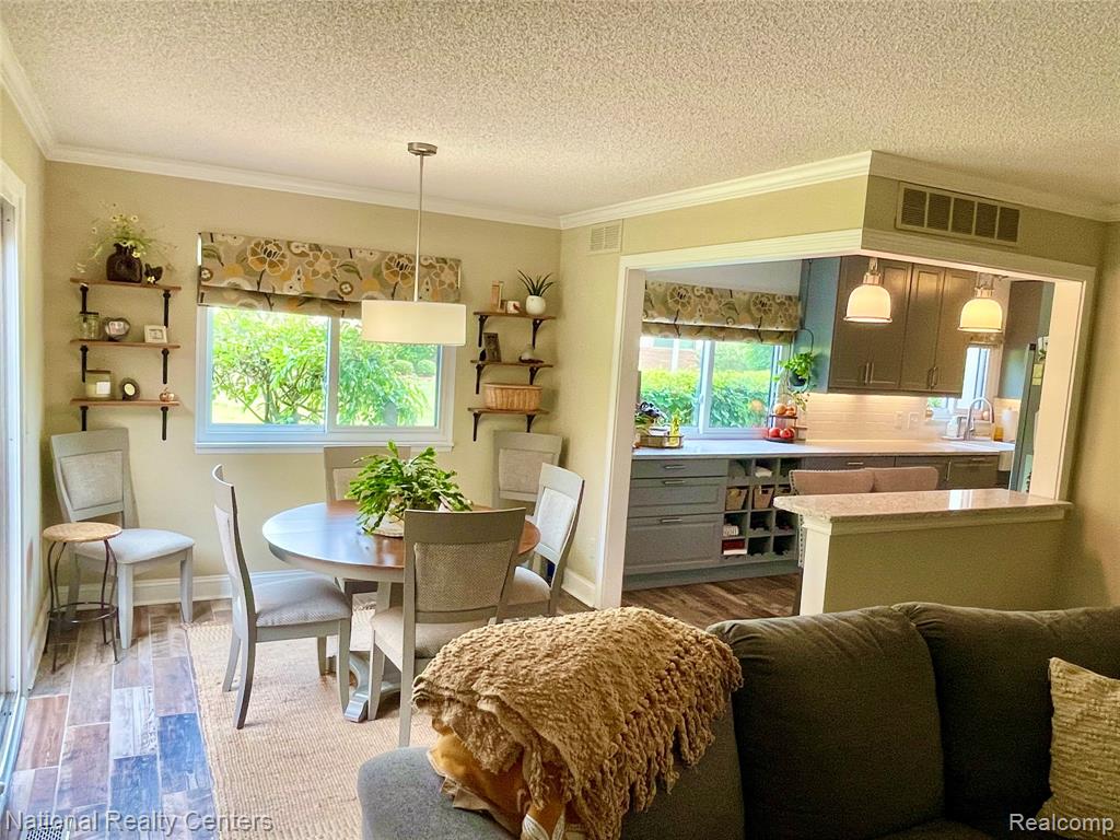 48104 COLONY FARM CIR, Plymouth, MI 48170 — Photo 21
