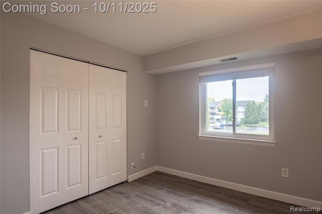 1481 E Chateau Vert Street, Ypsilanti, MI 48197 — Photo 15