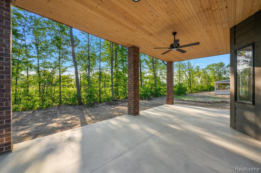 50759 TIMBERSTONE Drive, Macomb, MI 48042 — Photo 14