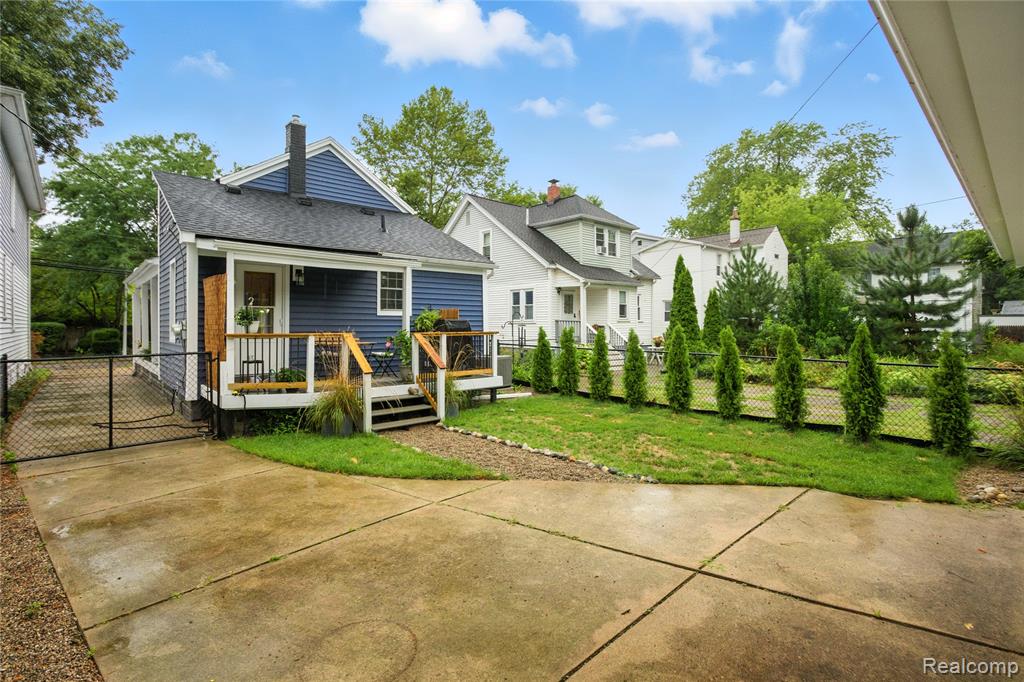526 Notre Dame Street, Grosse Pointe, MI 48230 — Photo 34
